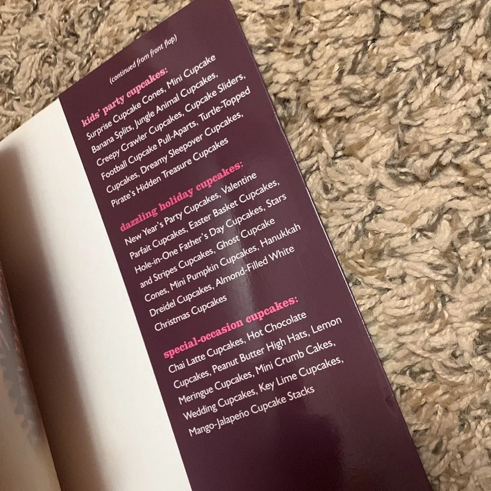 The Big Book of Cupcakes‎ Betty Crocker General Mills 2011 Paperback Recipe Book